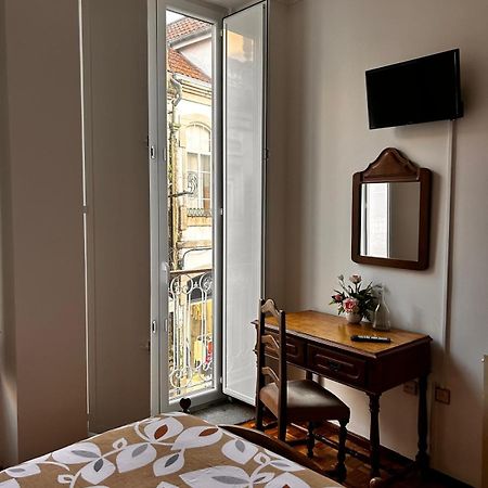 Bed and Breakfast Residencial Real - Antiga Rosas Віла-Реал Екстер'єр фото