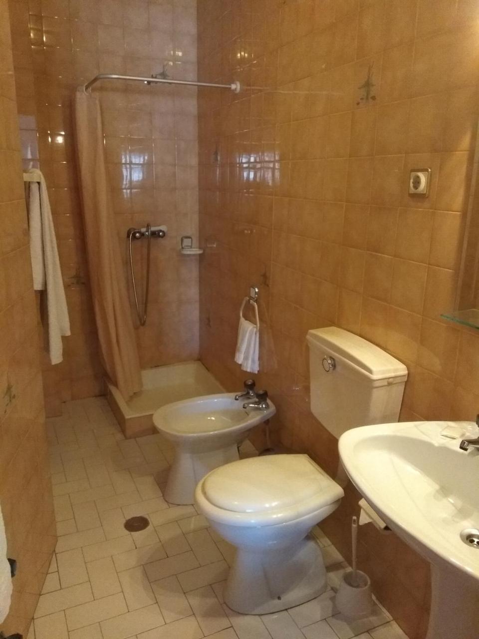 Bed and Breakfast Residencial Real - Antiga Rosas Віла-Реал Екстер'єр фото